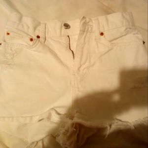 Urban outfitters distressed denim Shorts high rise Sz 25